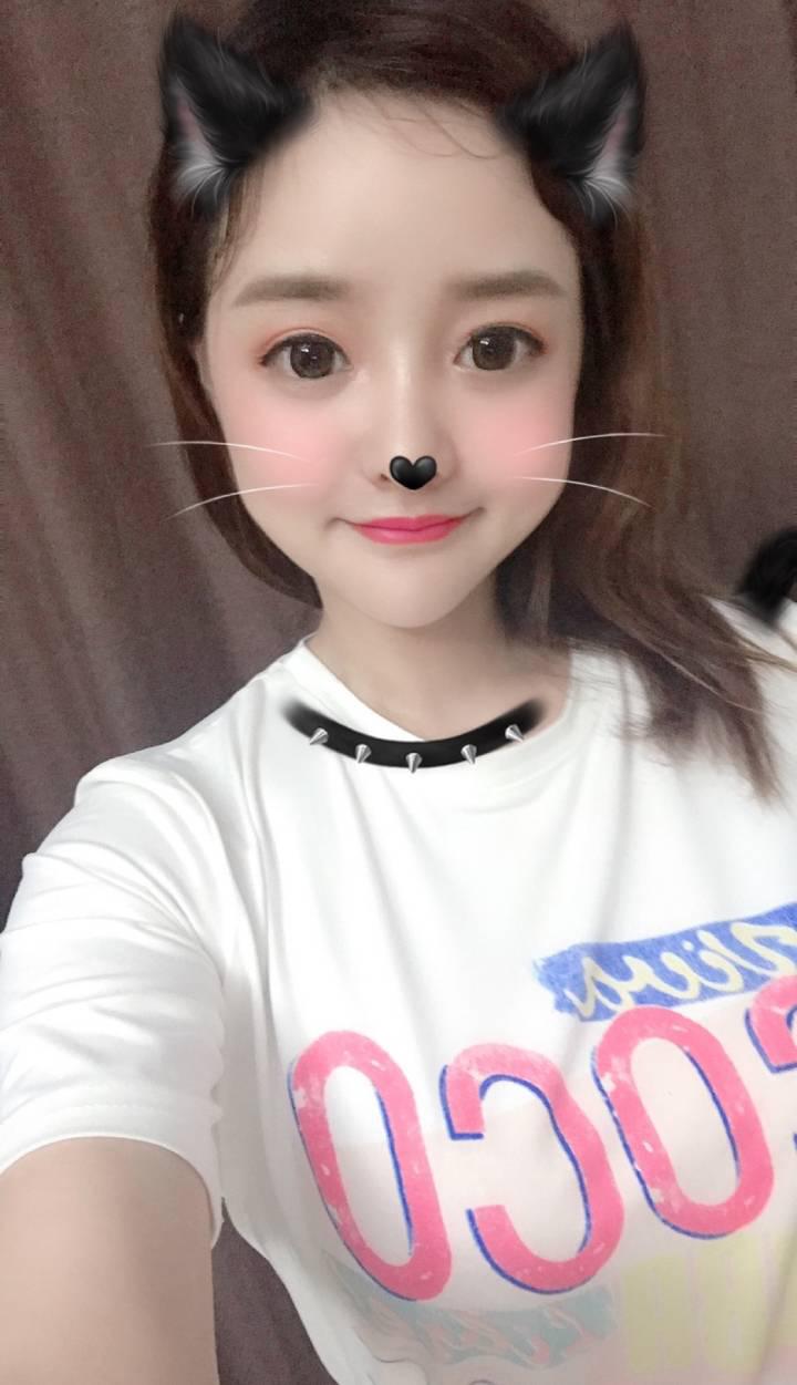 身材好得性感女孩