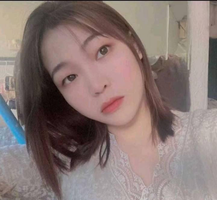 空乘出来兼职的妹纸